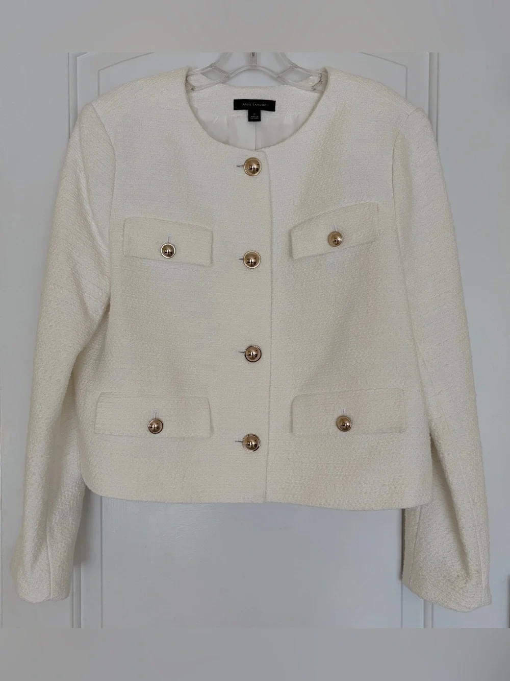 Ann Taylor Ivory White Boucle Button-Front Cropped Blazer Jacket Gold Button NWT